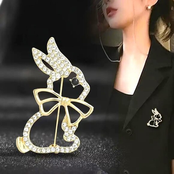 Brooch Bunny Rabbit Rhinestone Pin Playboy Stylish Glam Gold Sparkle Trendy Fun - Picture 2 of 4